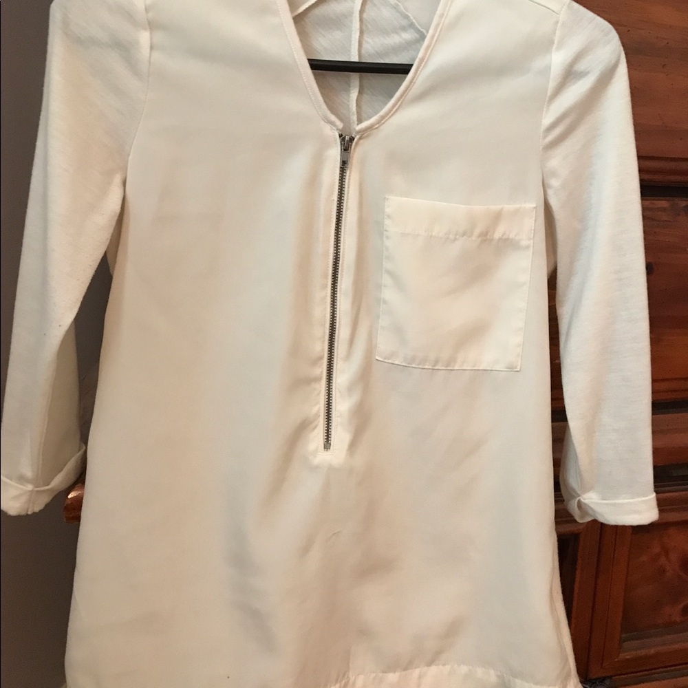 Converse quarter length shirt