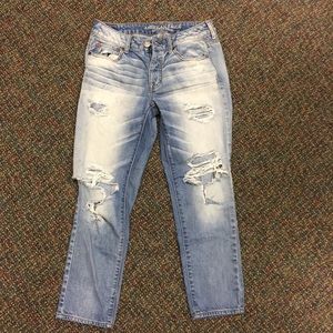 American Eagle Distressed Cropped Jeans