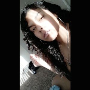 Meet your Posher, Madeleine