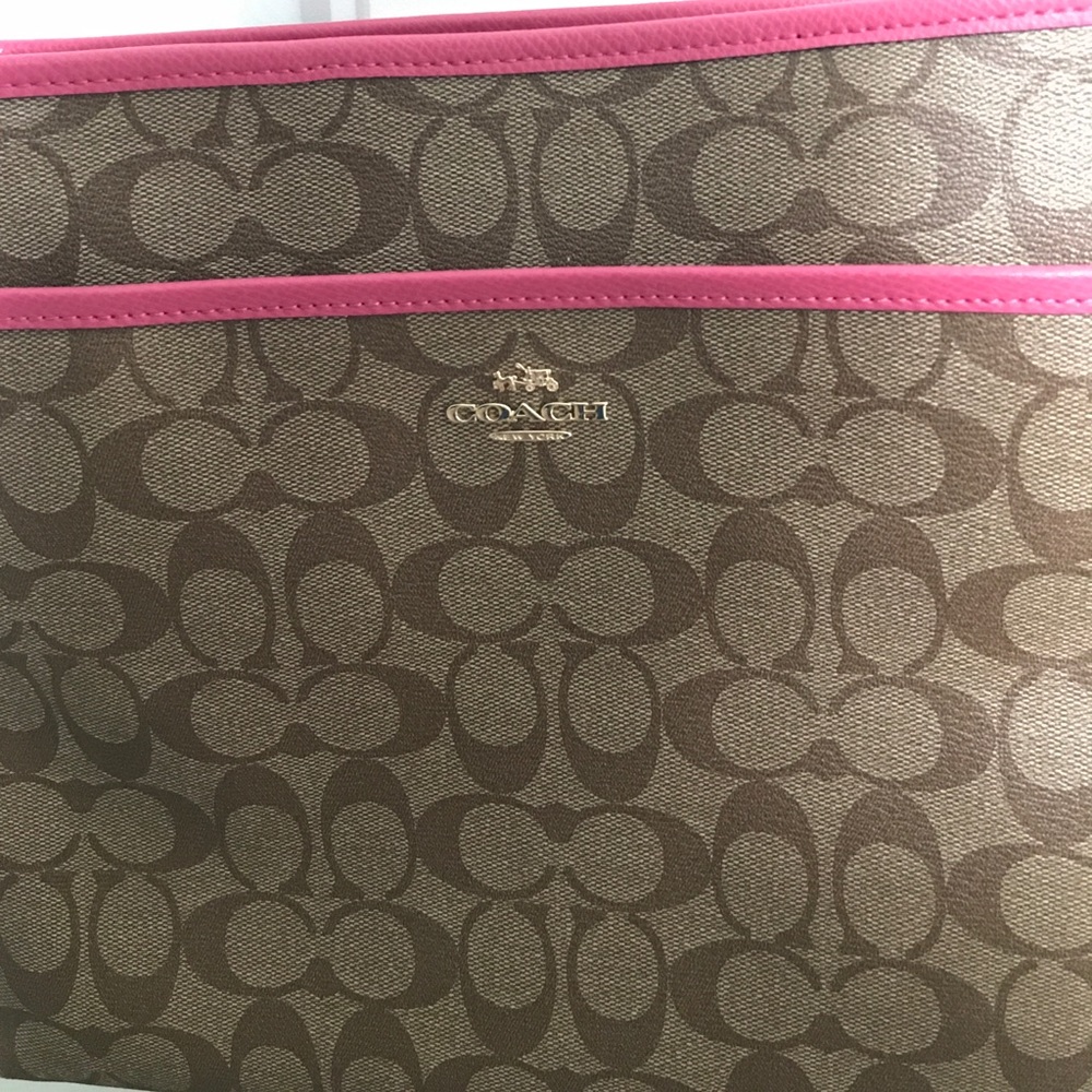 Sling coach bag