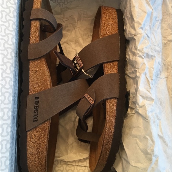 SOLD Birkenstock Mayari in Mocha - Picture 2 of 3