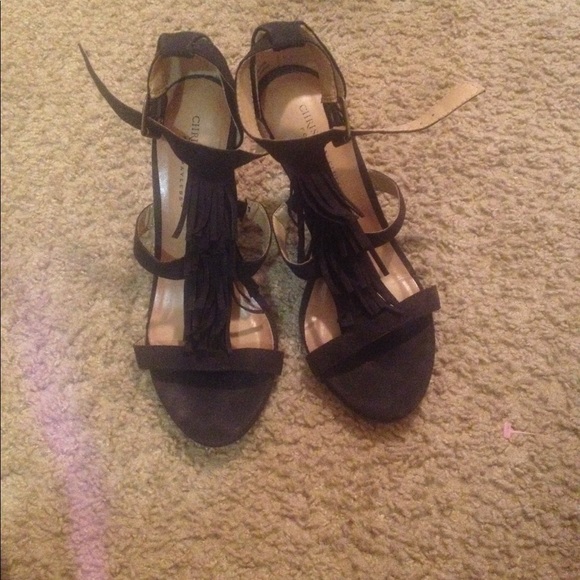 Cute Heels - Picture 2 of 4