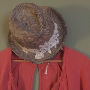 Lace Appliqué Beach Hat