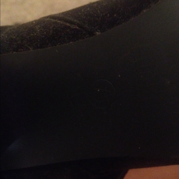 High Boots - Picture 3 of 3