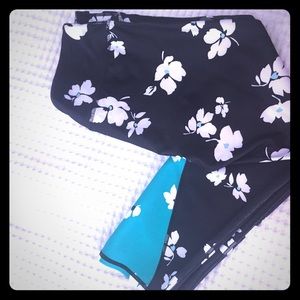 💚💚FABLETICS SZ M WORKOUT CAPRI🌺🍀🍏💚💚