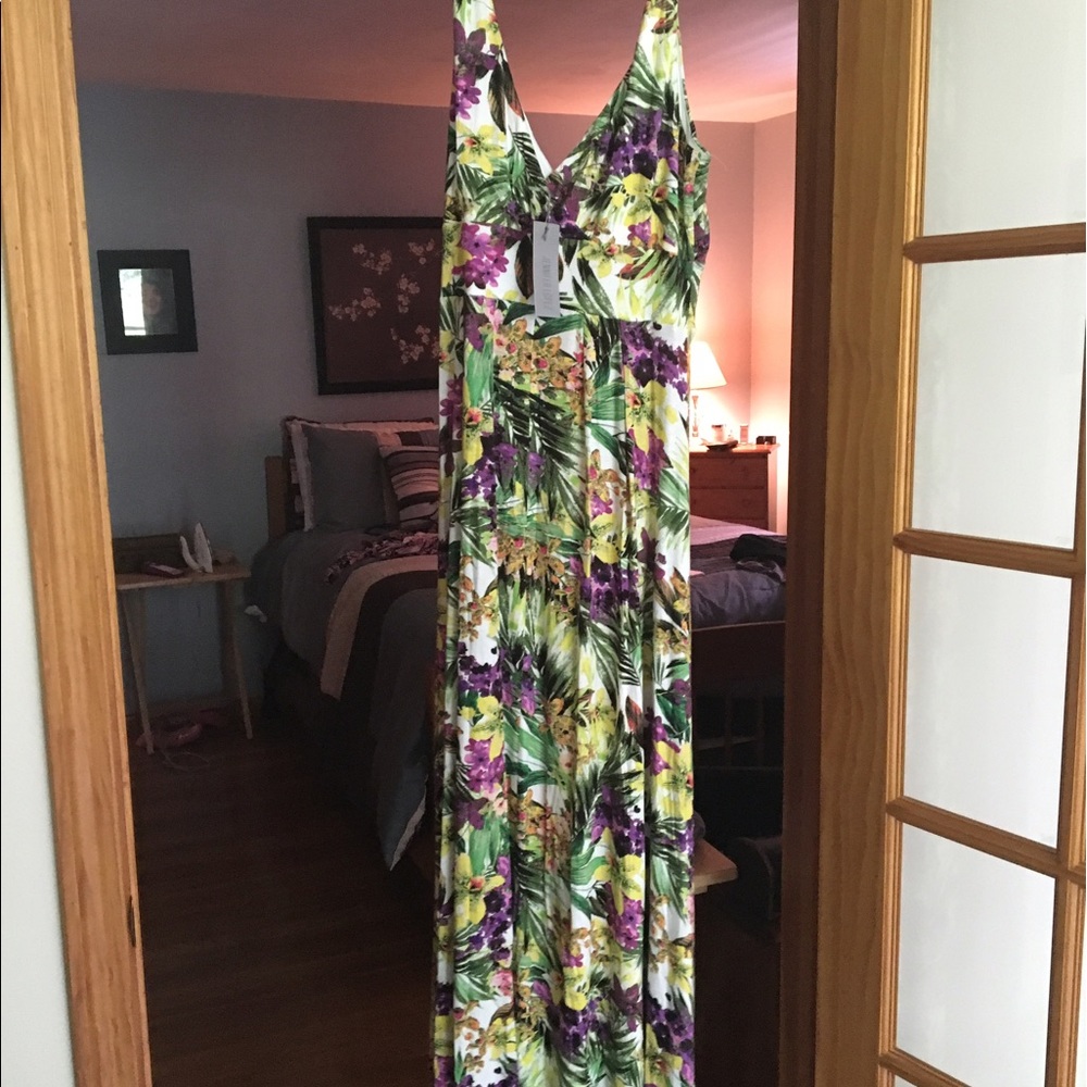 Jennifer Lopez maxi dress