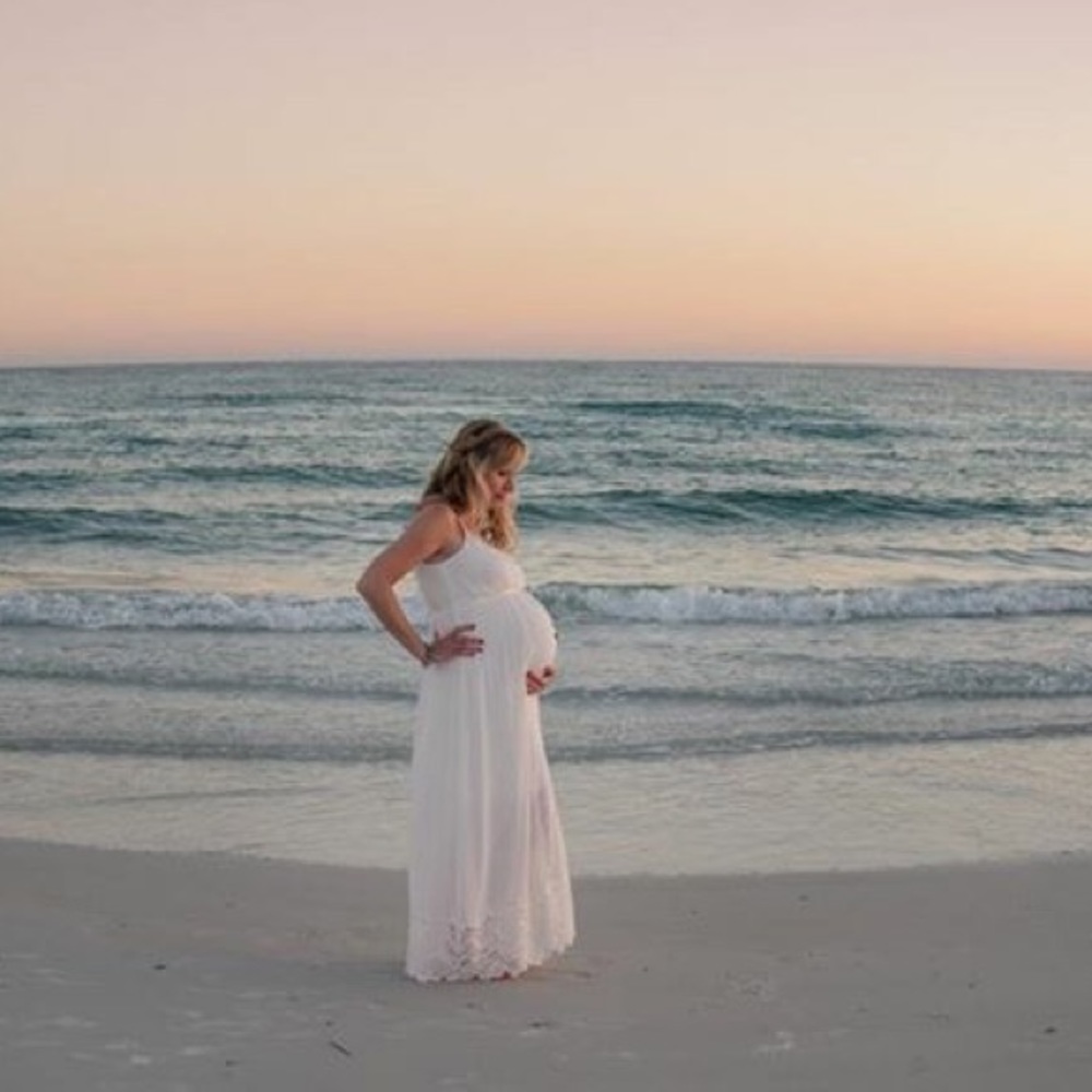 Lace hem maternity maxi