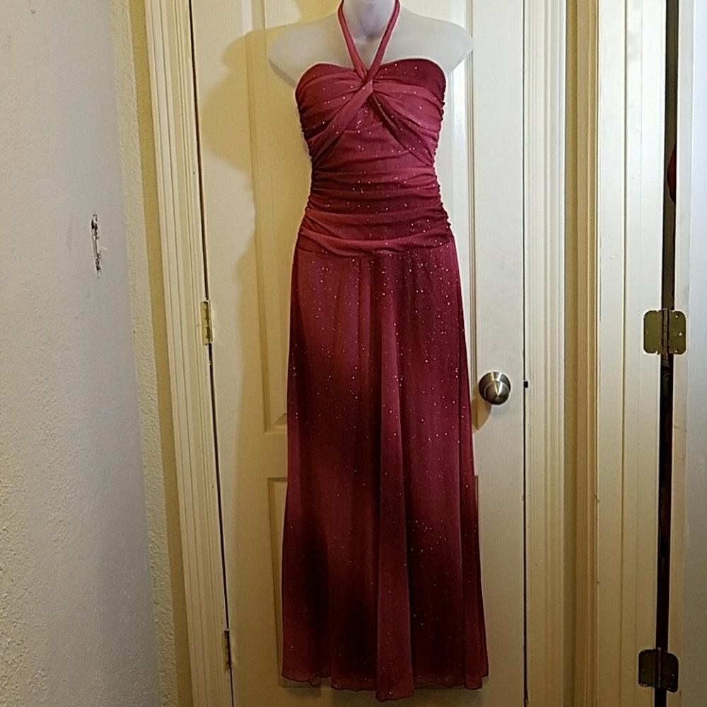 BURGUNDY glittering Formal evening gown