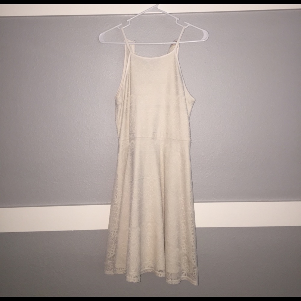 White laced dress