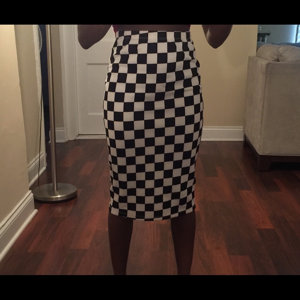 Forever 21 Checkerboard Midi Skirt