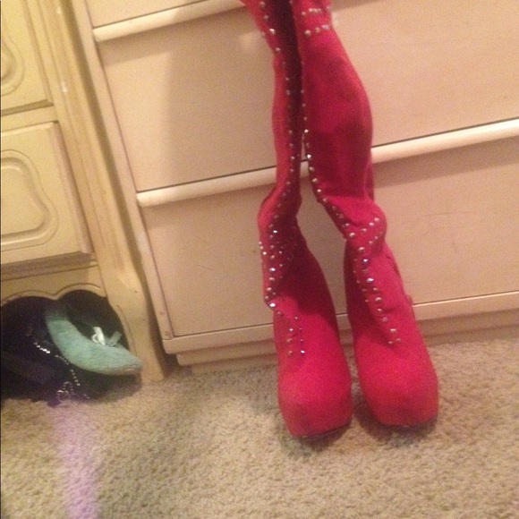 Over The Knee Heeled Boots - Picture 2 of 4