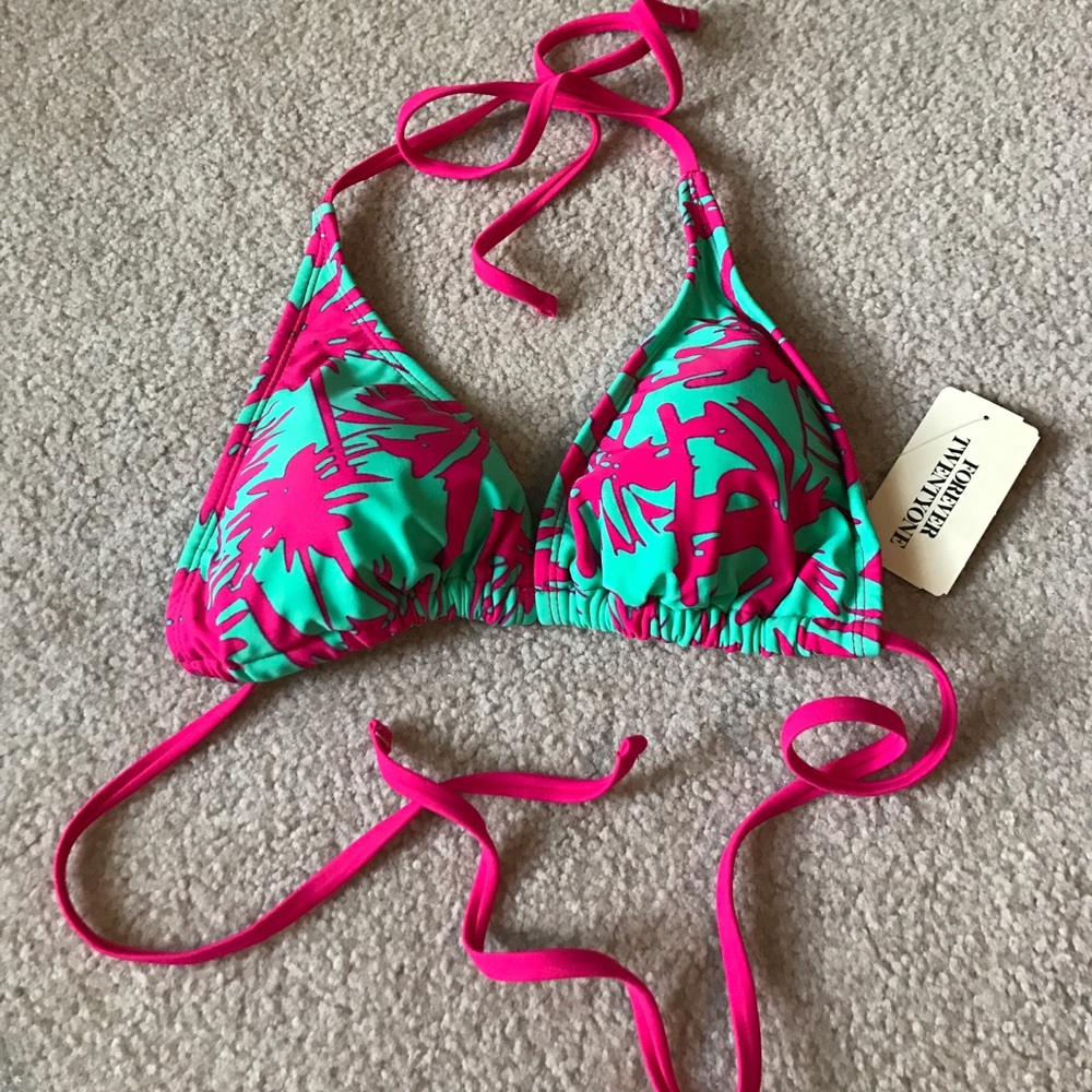 NWT FOREVER 21 BATHING SUIT TOP SIZE S