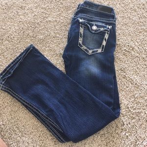 Buckle jeans