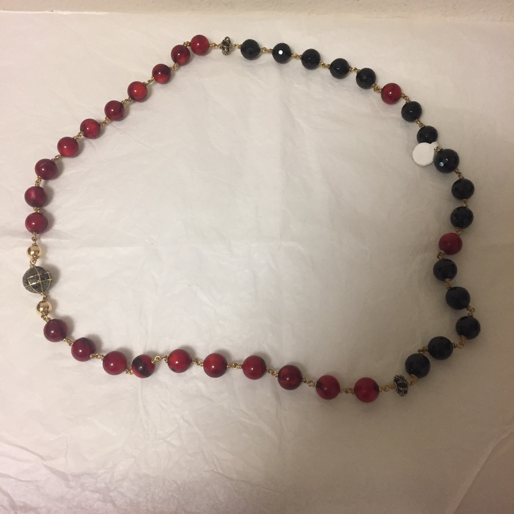 Beaded fashion jewelry necklace