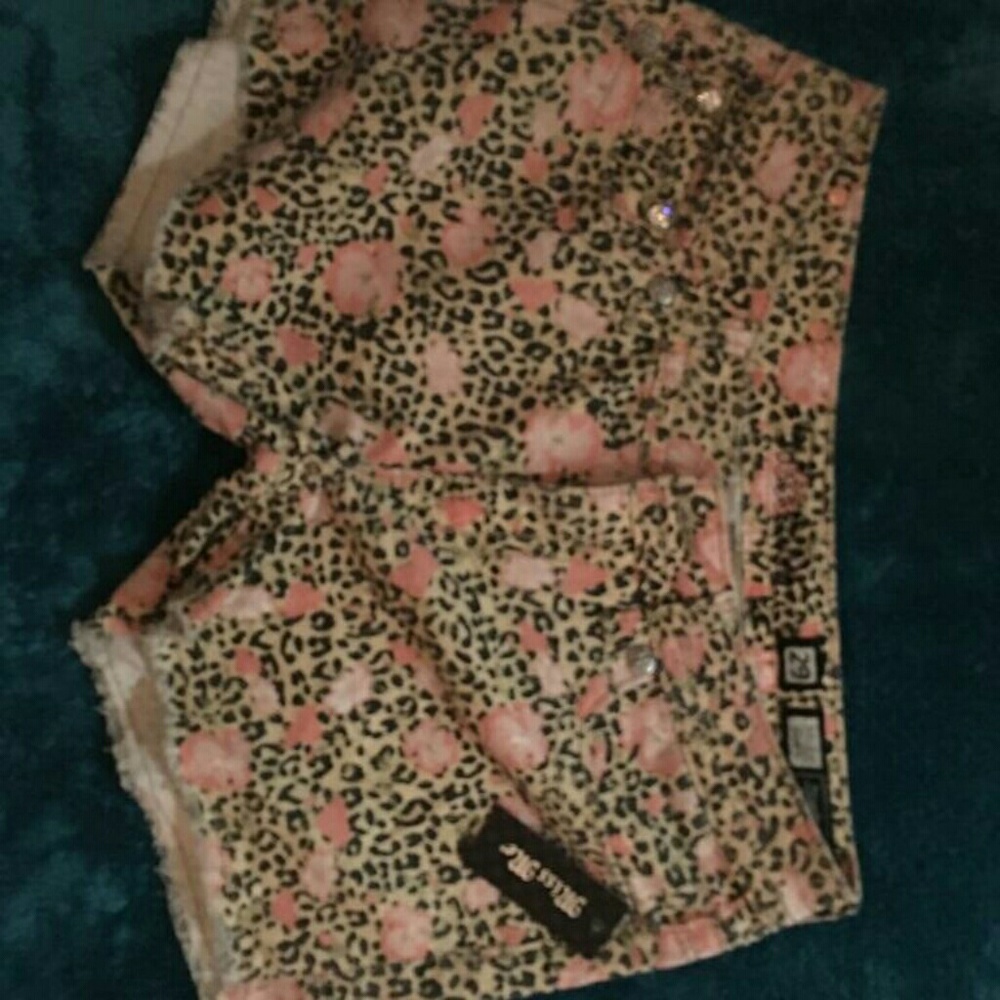 Miss Me shorts