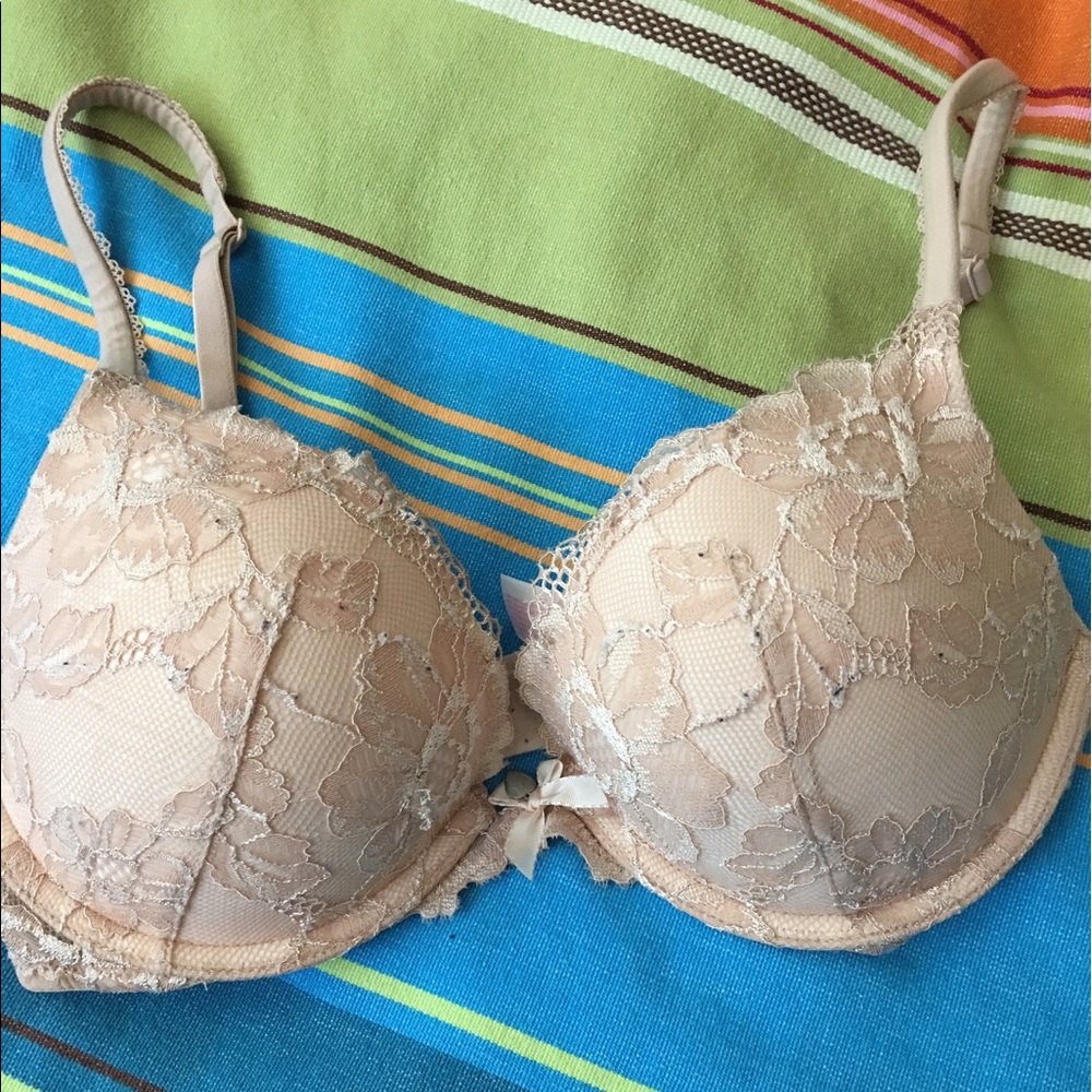 Body by Victoria push-up bra
