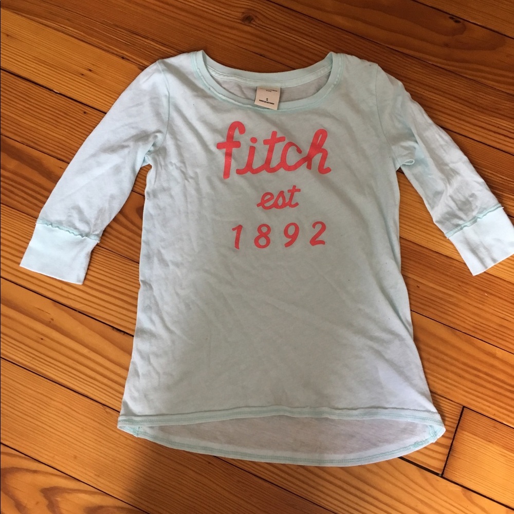 Abercrombie long sleeved tee