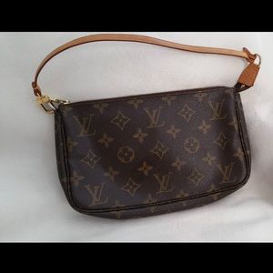 Authentic Louis Vuitton Pochette Accessories