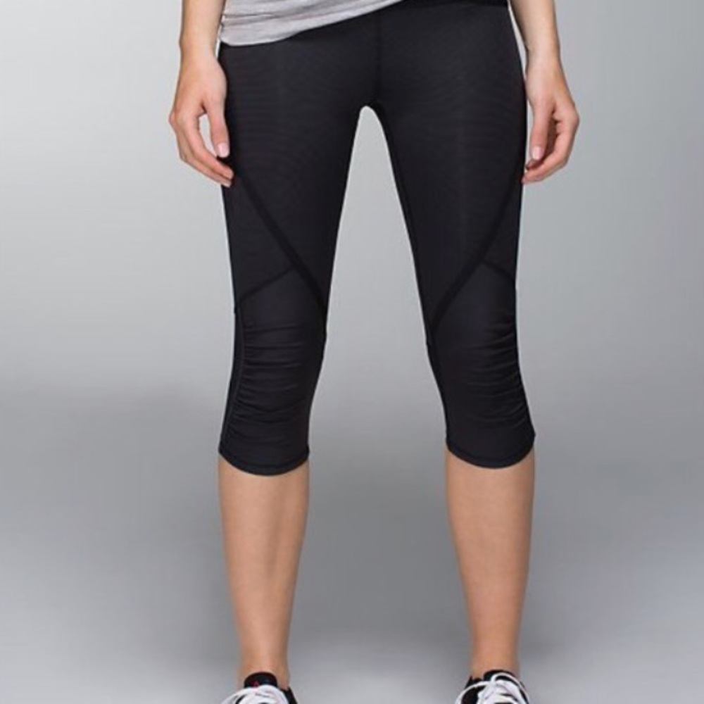 Lululemon Striped Cropped Leggings