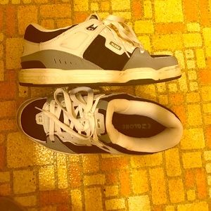 Globe men's skate shoes size 13