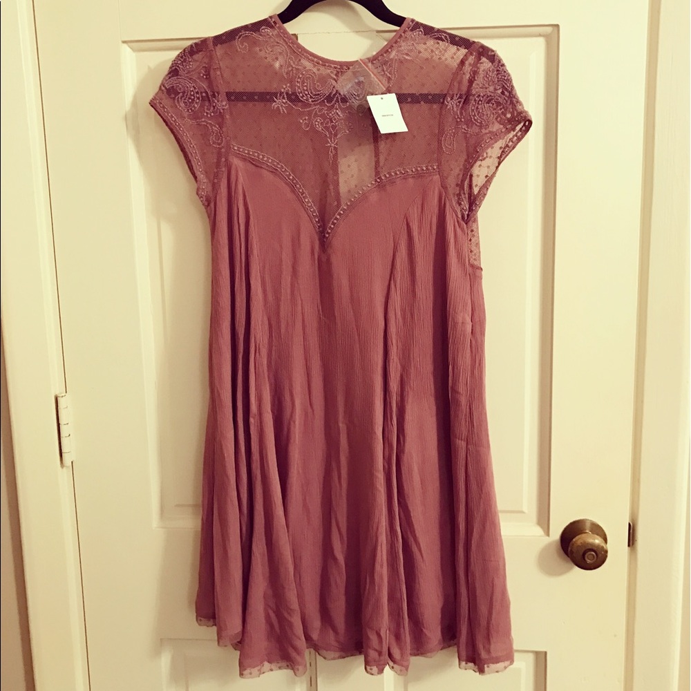 Urban Outfitters mauve lace dress