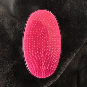 Hair brush. NIB Took out of box for picture