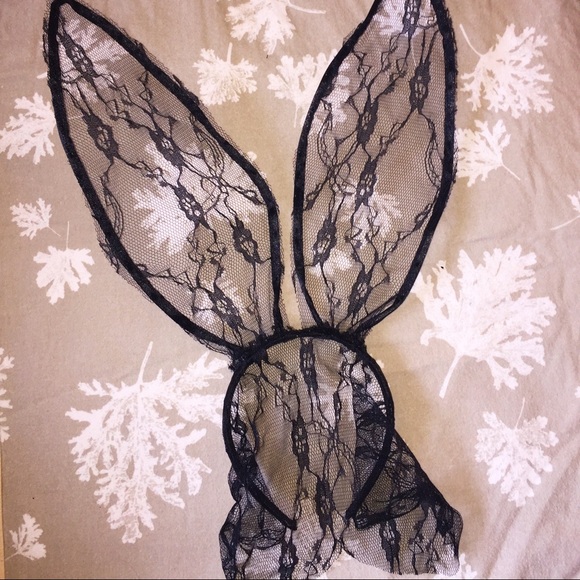 NWT💕Delicate Lace Playmate Bunny Ears Flexible💕 - Picture 3 of 5