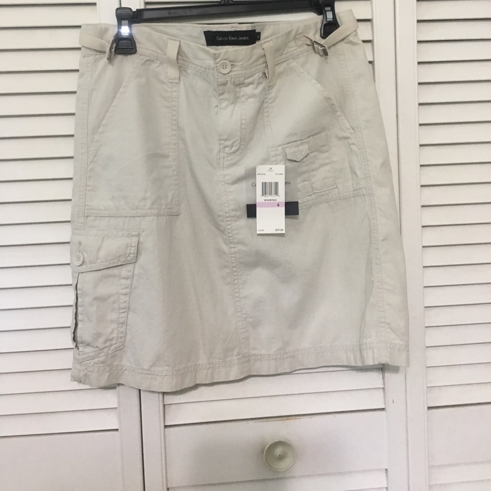 Calvin Klein skirt Front button and zipper