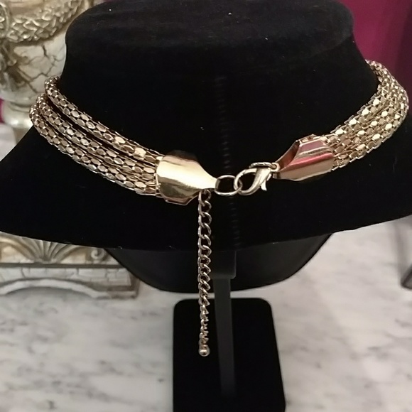 Gold tone necklace - Picture 2 of 2