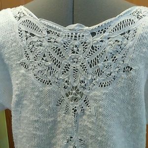 VINTAGE 90’s LACE-ADORNED TOP