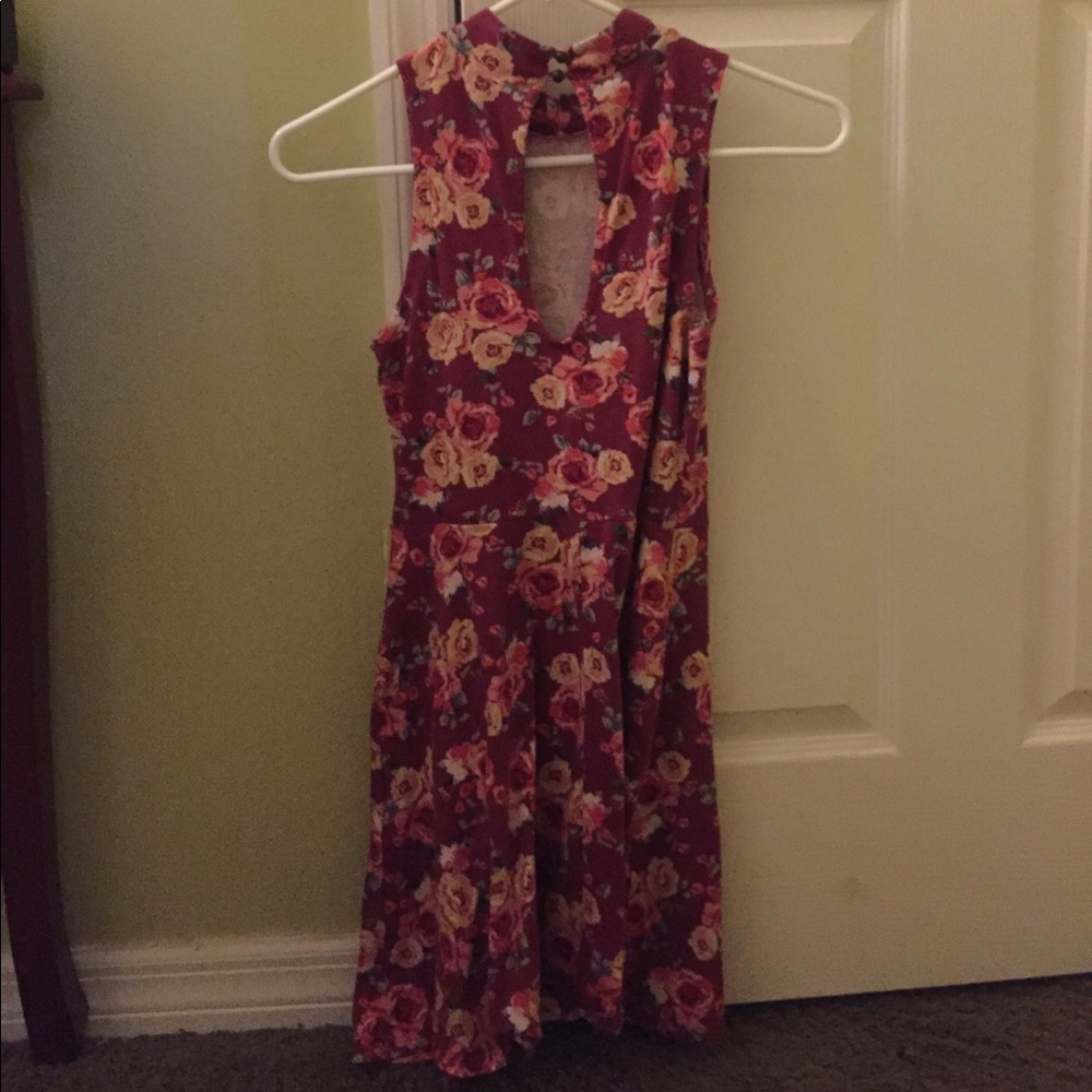 Dress - Picture 2 of 2