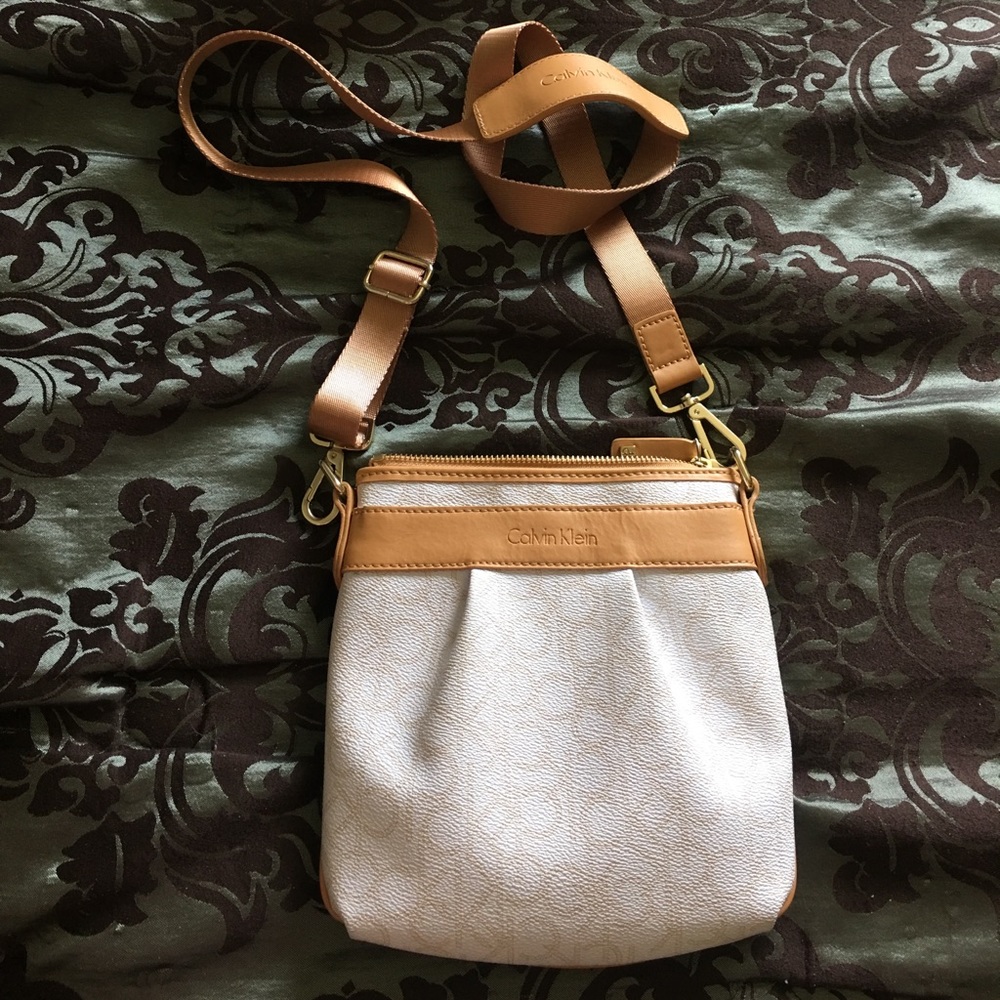 Calvin Klein White Crossbody