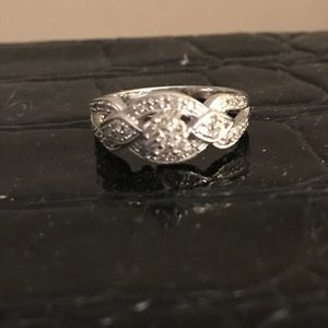 Diamond ring