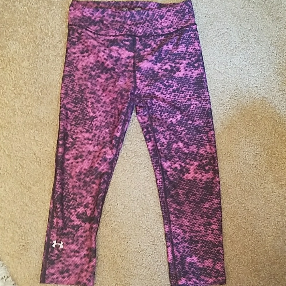 Under Armour compression pants. EUC