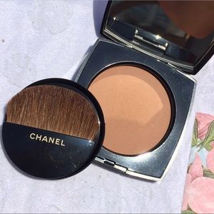 CHANEL!!! Healthy Glow Shear Color No. 50 , SPF15