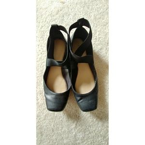 Black Ballet Flats