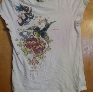 Disney's Pirate's of the Caribbean T-shirt
