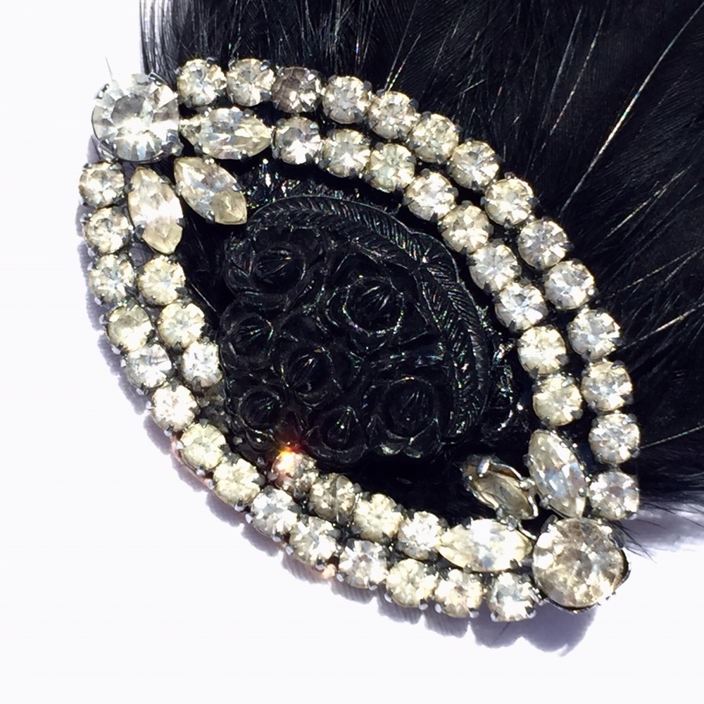 Rhinestone Feather Barrette💐 NWOT!!