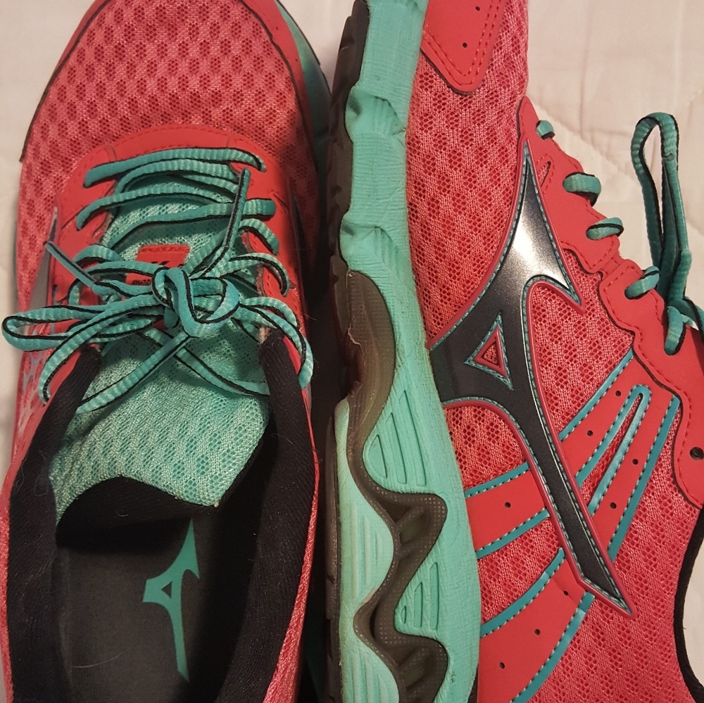 Mizuno Wave Inspire