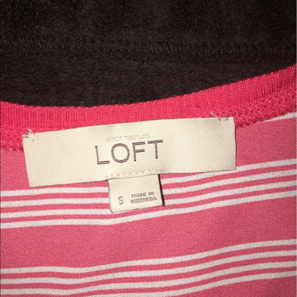 Super cute loft tank worn only once. - Picture 3 of 3