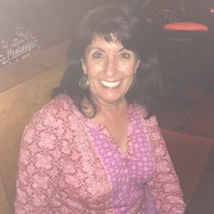 Meet your Posher, Loretta