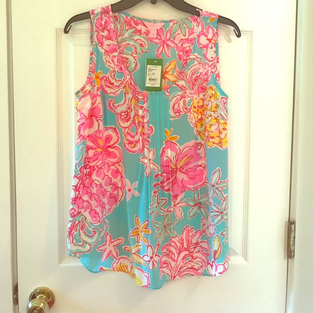 NWT Lilly Sleeveless Blouse