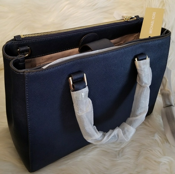 SaleNWT* Stunning Michael Kors Kellen Satchel* - Picture 2 of 6