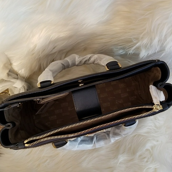 SaleNWT* Stunning Michael Kors Kellen Satchel* - Picture 4 of 6