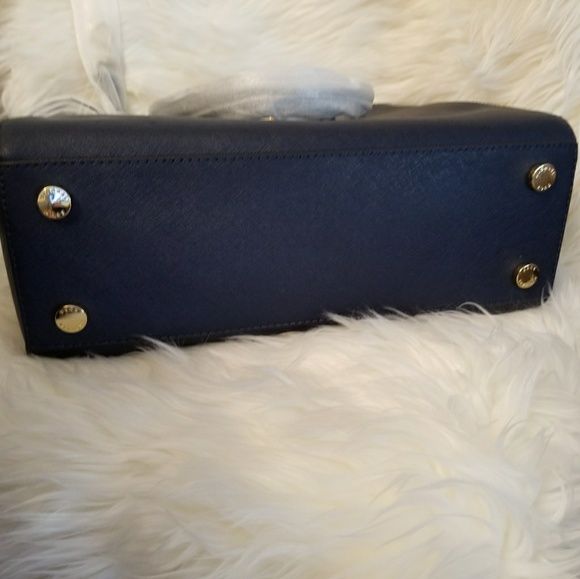 SaleNWT* Stunning Michael Kors Kellen Satchel* - Picture 5 of 6