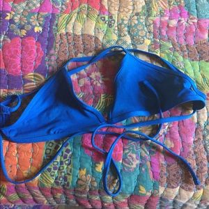 Jolyn deep blue triangle top L