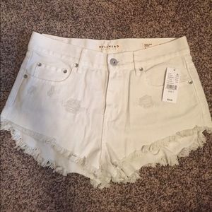 High waisted white shorts never worn