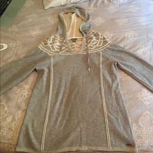 Eddie Bauer sweater hoodie size large