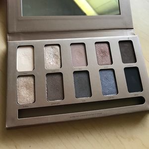 Stila "In the Light" eyeshadow palette