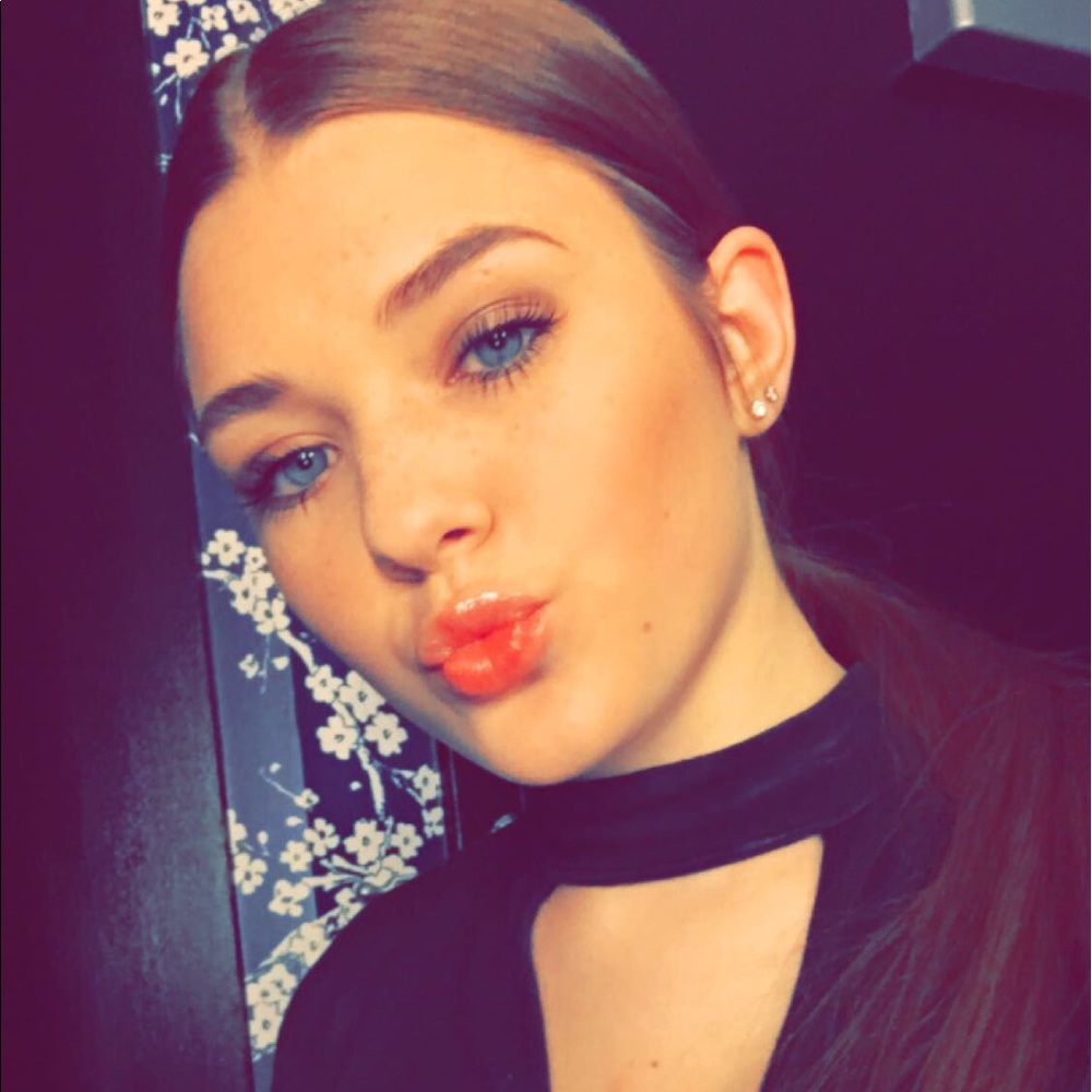 Meet your Posher, Haley